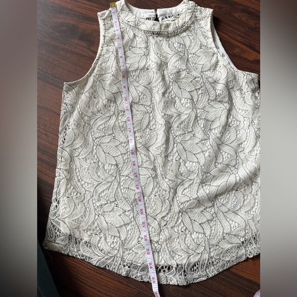 Beautiful Lace Eyelet Ultra Pink Tank Top - Picture 5 of 5